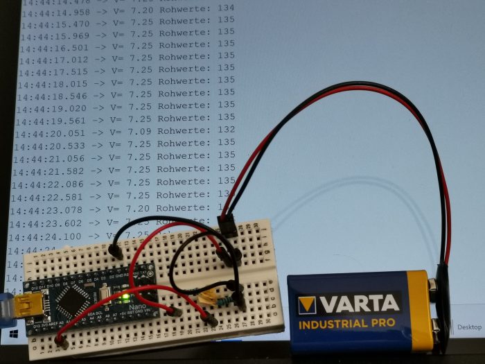 MiniVoltmeter9VBat