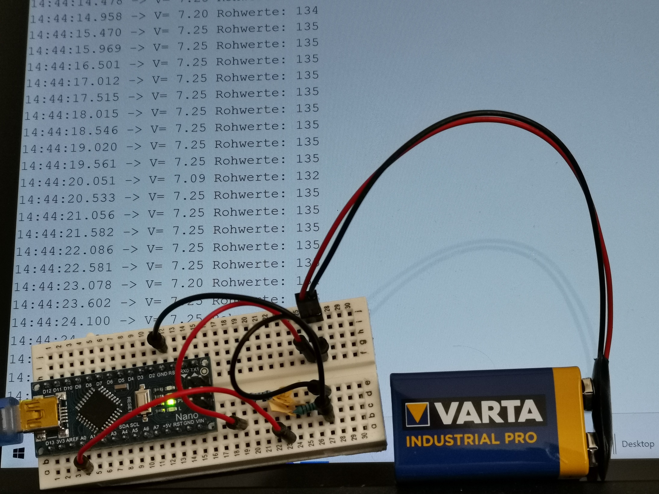 MiniVoltmeter9VBat